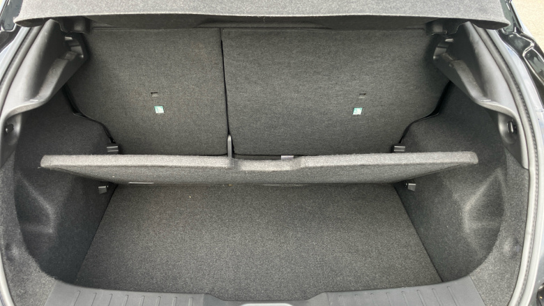 Nissan Juke 1.0 DiG-T N-Connecta 5dr Petrol Hatchback